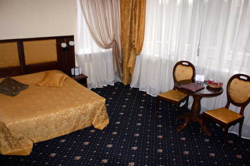 Pushkinskaya Hotel Rostov-sur-le-Don Extérieur photo